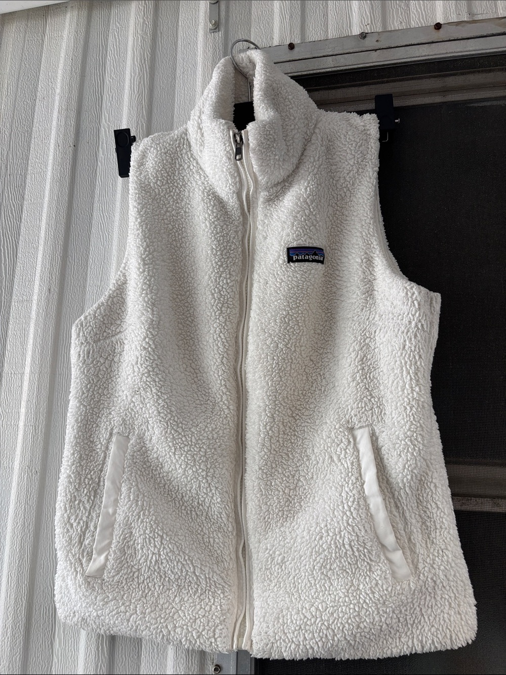 Patagonia White Sherpa Fleece Zip Vest - Picture 1 of 7